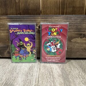 Holiday LOT Spooky Tunes & Scary Melodies A Looney Tunes Christmas (Cassettes)